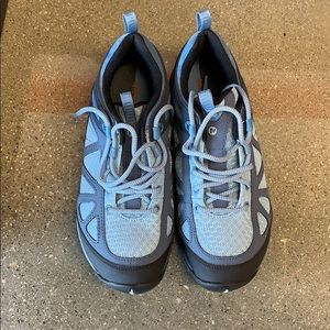 Merrell hiking shoes NWT 8.5 (Siren Sport Q2)